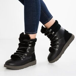 UGG Vicki Waterproof Lace Up Black Leather & Sheepskin Boots Sz 9